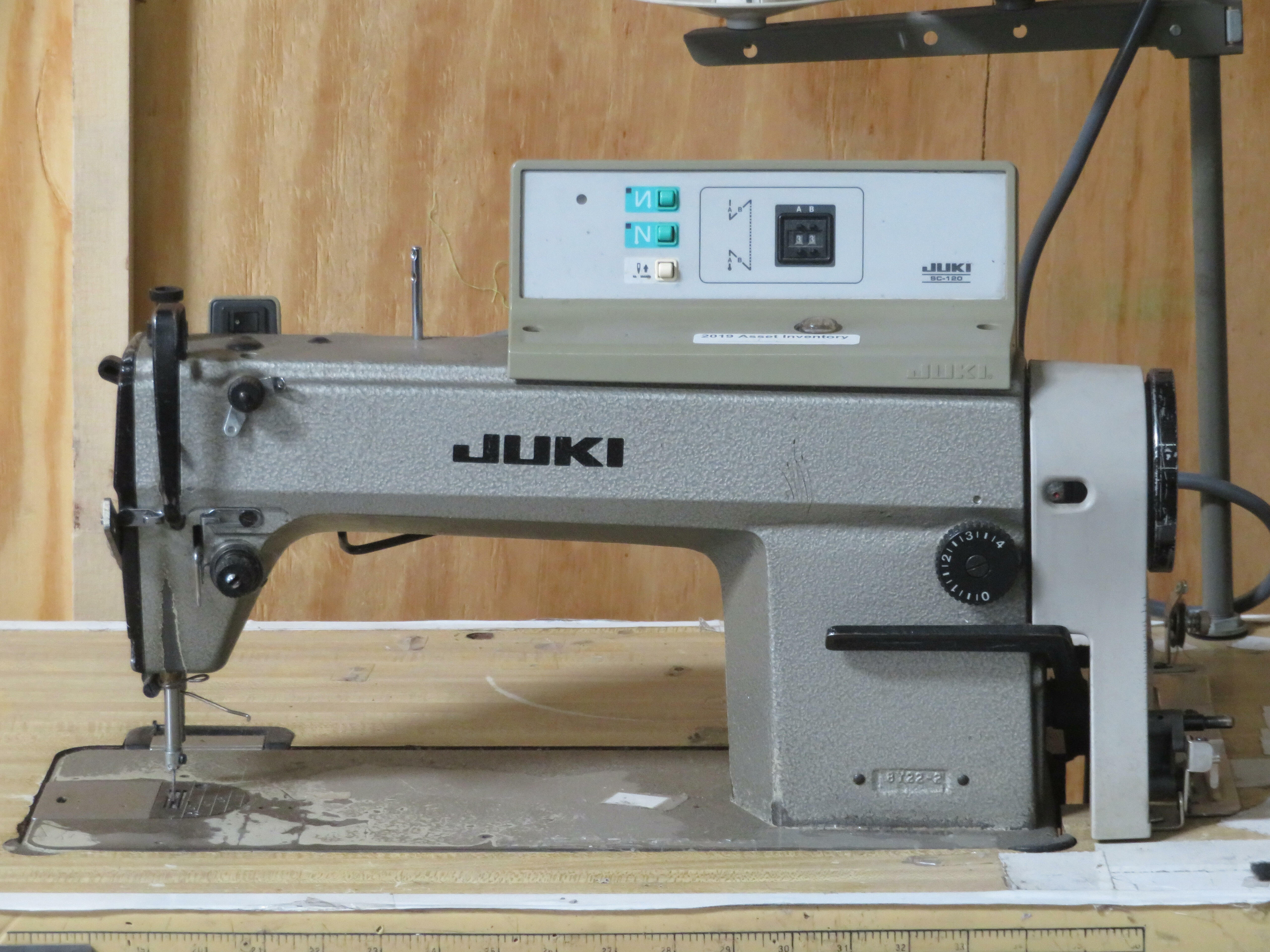 Juki SC-120 Industrial Sewing Machine Table and Servo MOtor